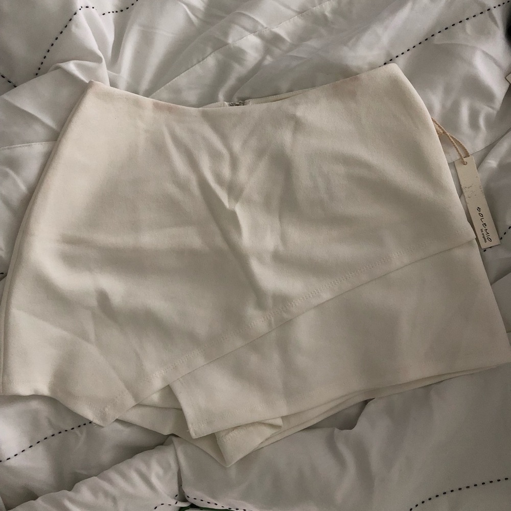 NWT White Envelope Skort